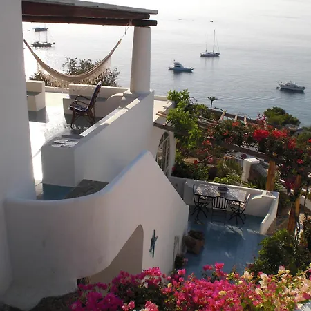 Casa Dei Cento Scalini Panarea