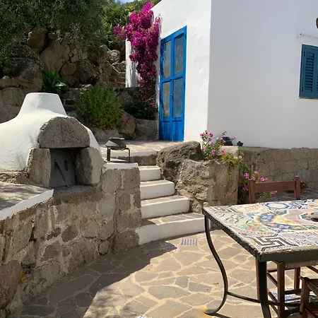 Casa Dei Cento Scalini Panarea