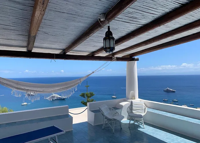 Casa Dei Cento Scalini Panarea