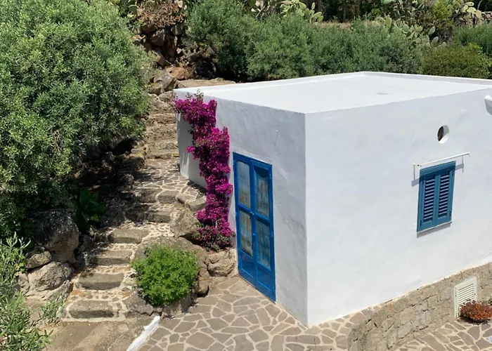 Casa Dei Cento Scalini Panarea